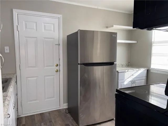 $1,199 | 1211 Cedrow Drive, High Point, NC 27260