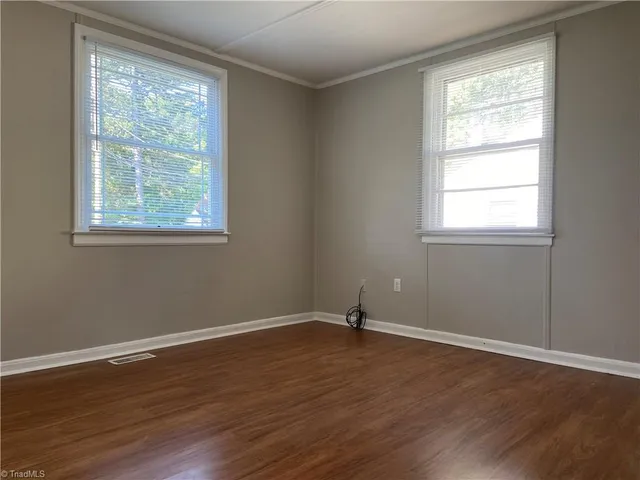 $1,199 | 1211 Cedrow Drive, High Point, NC 27260