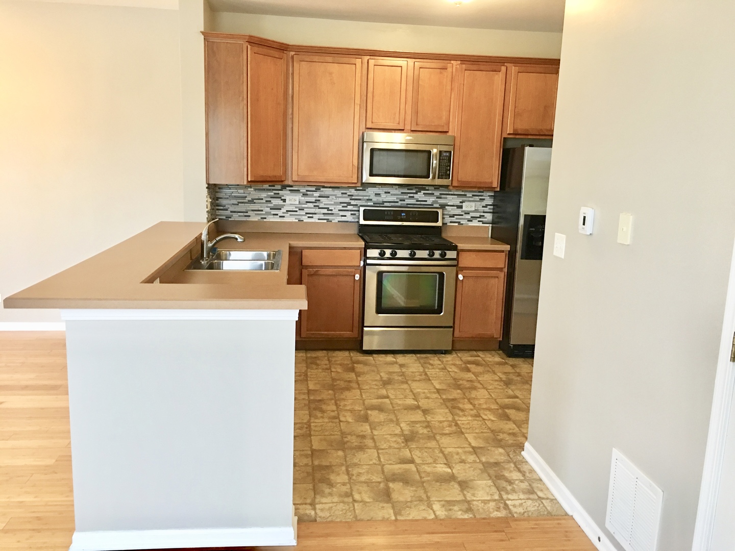 249 Springbrook Trail South Oswego, IL 60543 - Photo 3 of 40