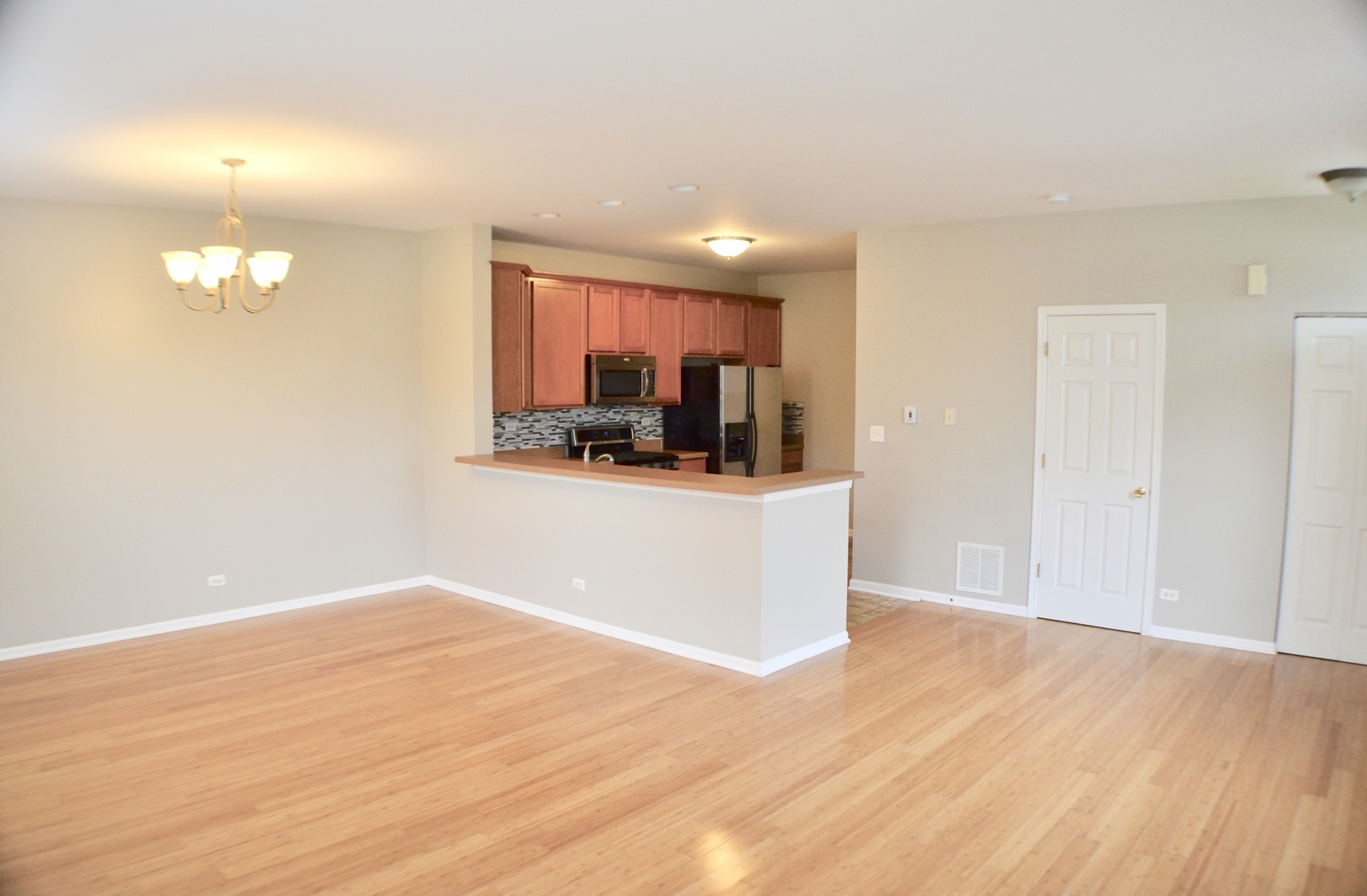 249 Springbrook Trail South Oswego, IL 60543 - Photo 6 of 40