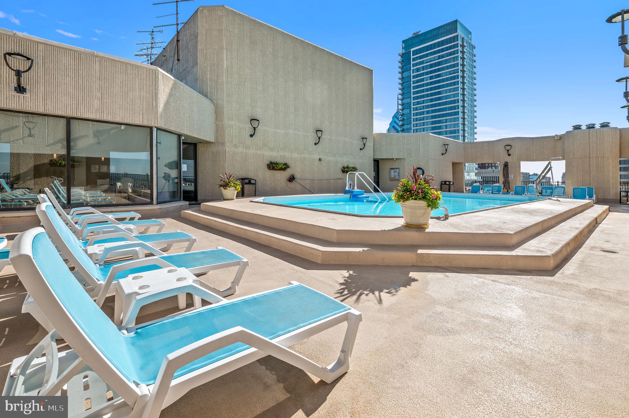 2020 Walnut Street, Unit 29D Philadelphia, PA 19103 - Photo 24 of 40 a view of a basket ball ground