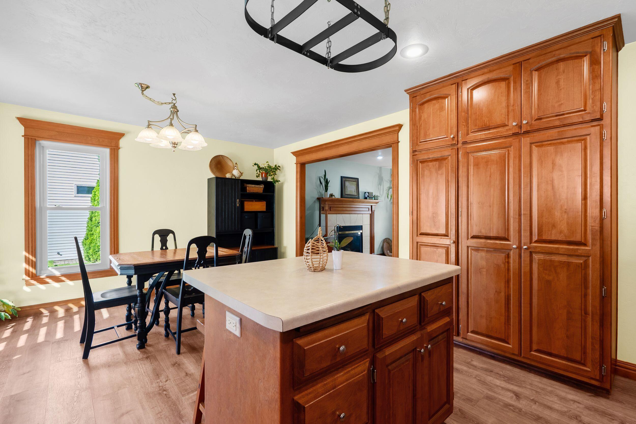 4501 North Stonebridge Court Appleton, WI 54913 - Photo 11 of 47 Plenty of Kitchen Storage
