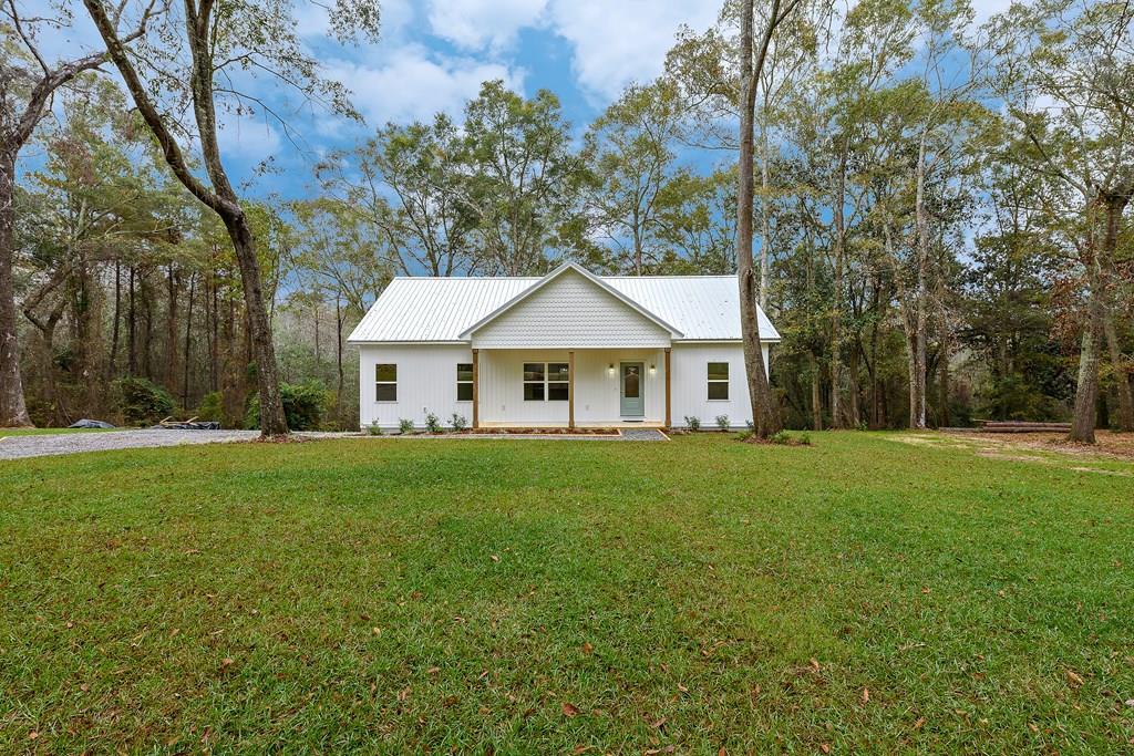 223 Lakewood Loop Geneva, AL 36340 - Photo 2 of 44