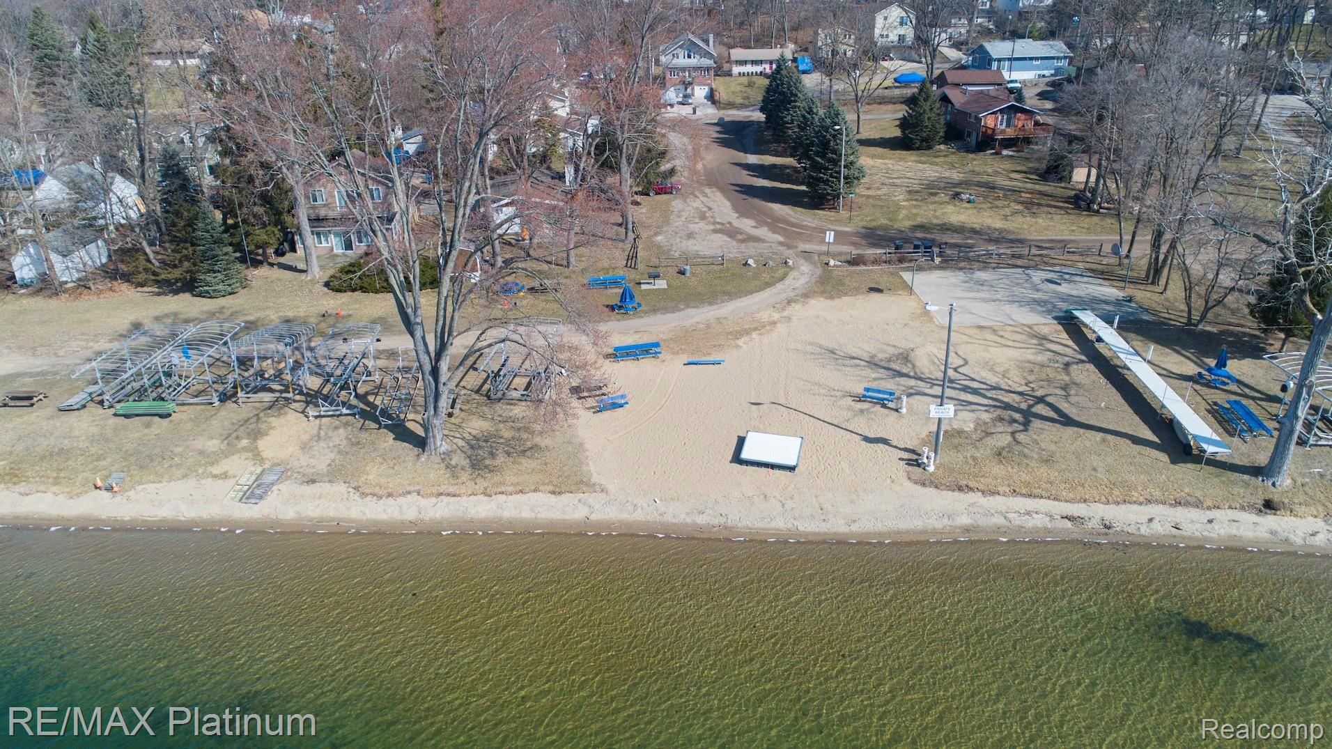 10344 Cedarcrest Road Whitmore Lake, MI 48189 - Photo 35 of 37 DJI_0009.jpg