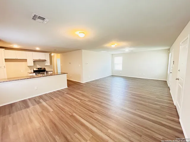 $1,595 | 5307 Y Bar Summit, Converse, TX 78109