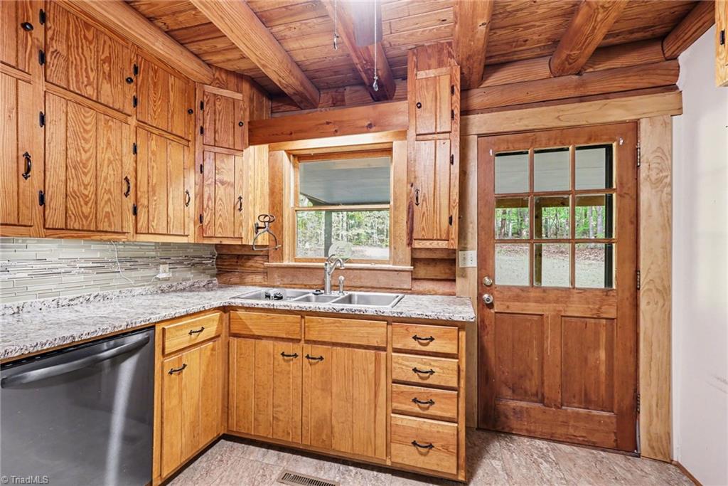 809 Nance Road Lexington, NC 27292 - Photo 12 of 29 Gallery Image 12