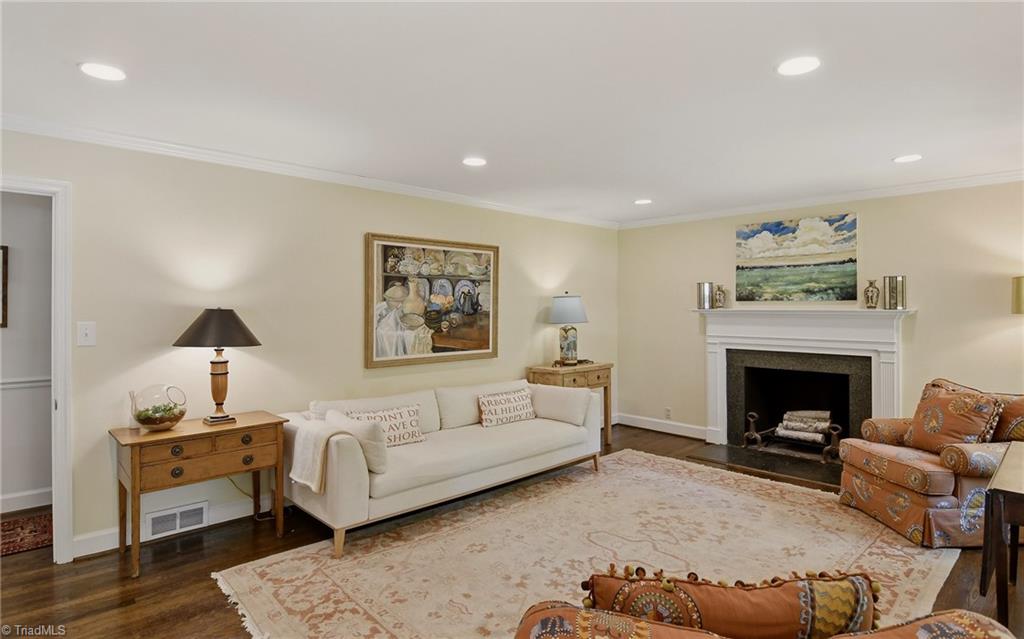 1117 Huntingdon Road Winston-Salem, NC 27104 - Photo 7 of 50