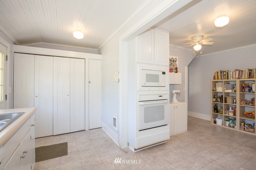 12207 Wagner Road Monroe, WA 98272 - Photo 10 of 25
