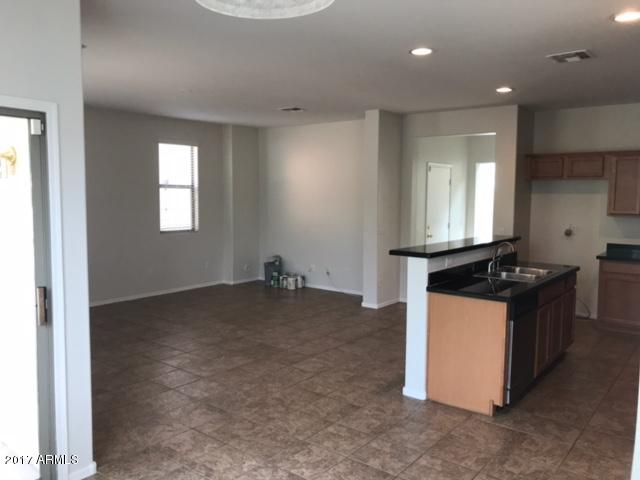 4120 South Sawmill Road Gilbert, AZ 85297 - Photo 5 of 28 IMG_1213