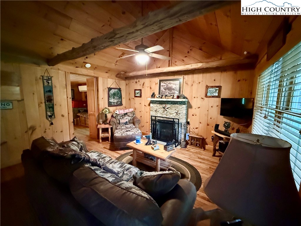 1180 Spencer Branch Road Lansing, NC 28643 - Photo 5 of 16 Gallery Image 5