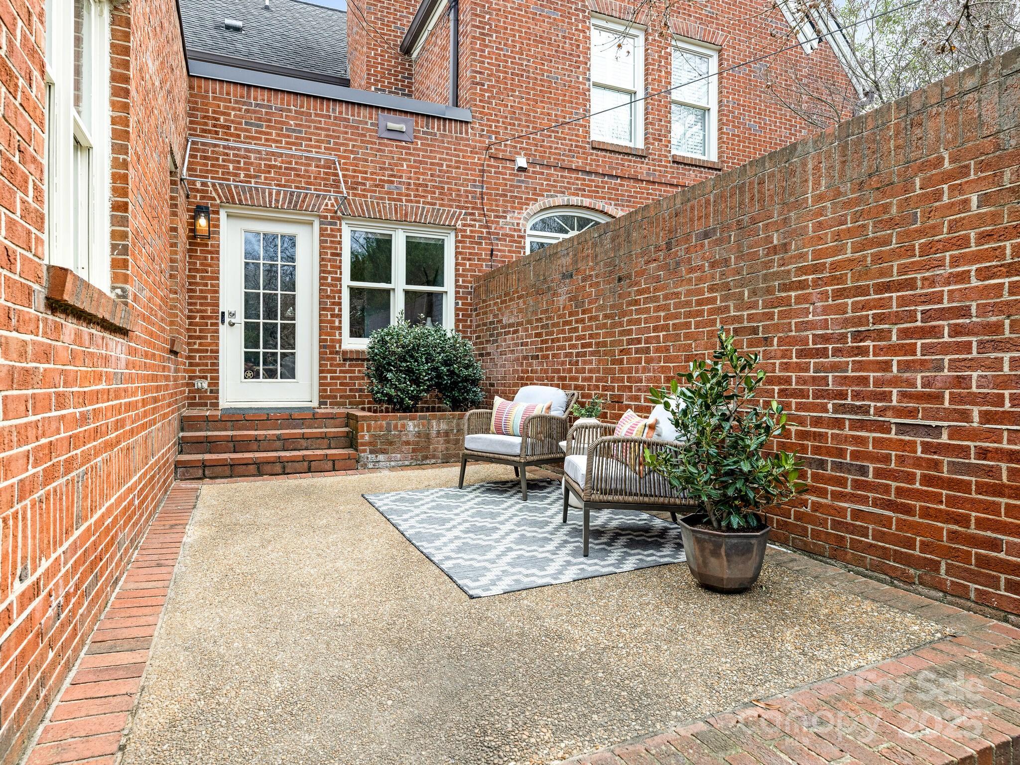 2031 Queens Road West Charlotte, NC 28207 - Photo 20 of 22