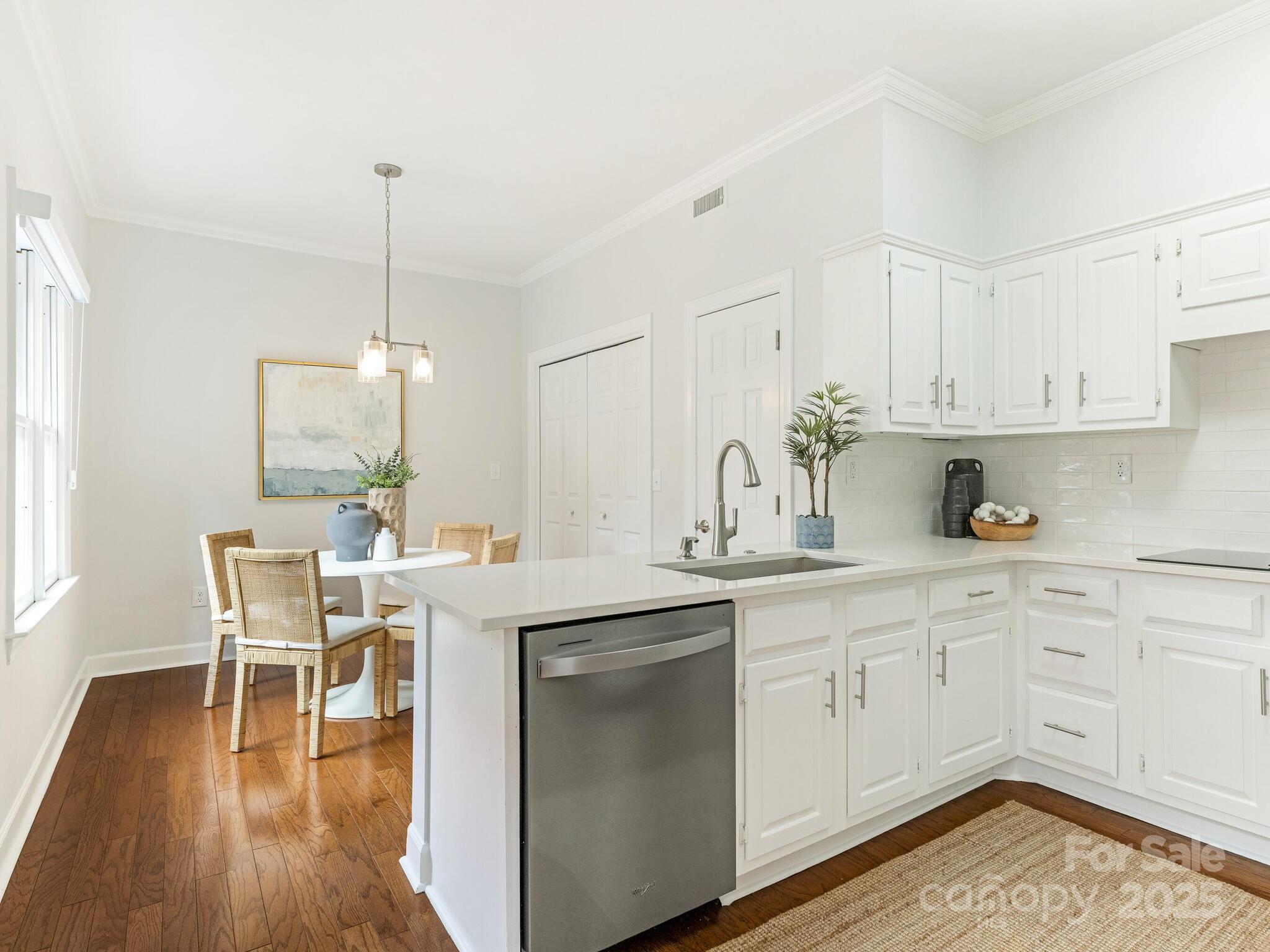 2031 Queens Road West Charlotte, NC 28207 - Photo 10 of 22