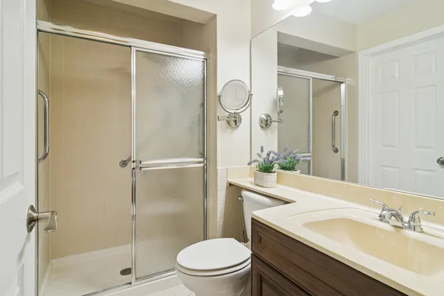 $549,000 | 4040 North Harvard Avenue, Arlington Heights, IL 60004