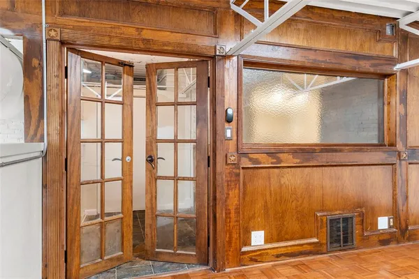 $3,875 | 306 South Walton Street, Dallas, TX 75226