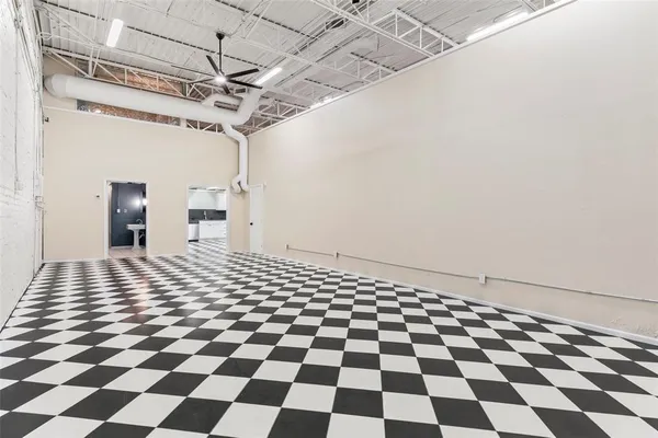 $3,875 | 306 South Walton Street, Dallas, TX 75226