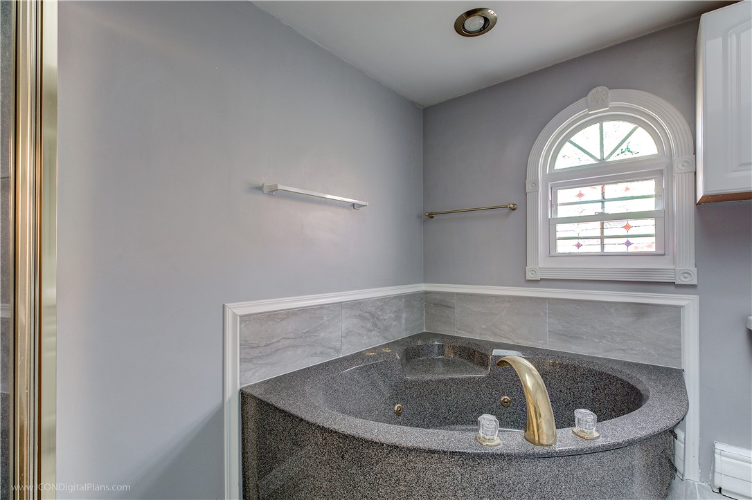 4 Rego Road Middletown, RI 02842 - Photo 13 of 45