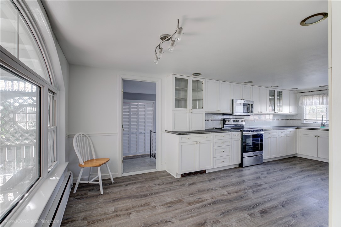 4 Rego Road Middletown, RI 02842 - Photo 7 of 45