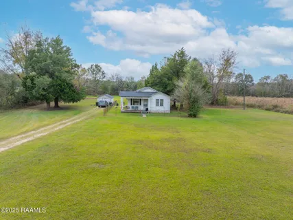 $850,000 | 2501 West Willow Street, Scott, LA 70583