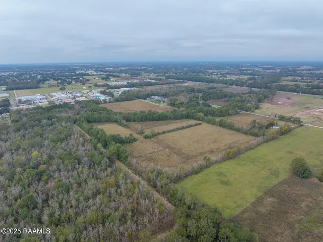 $850,000 | 2501 West Willow Street, Scott, LA 70583