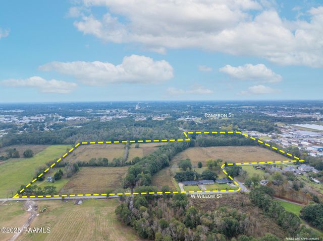 $850,000 | 2501 West Willow Street, Scott, LA 70583