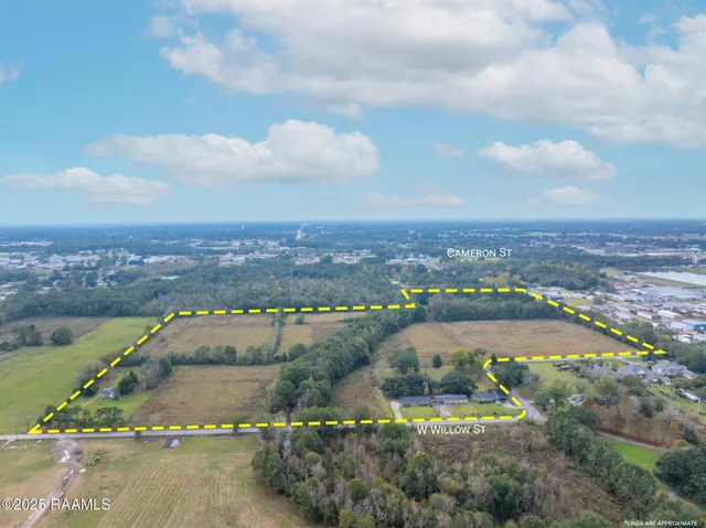 $850,000 | 2501 West Willow Street, Scott, LA 70583