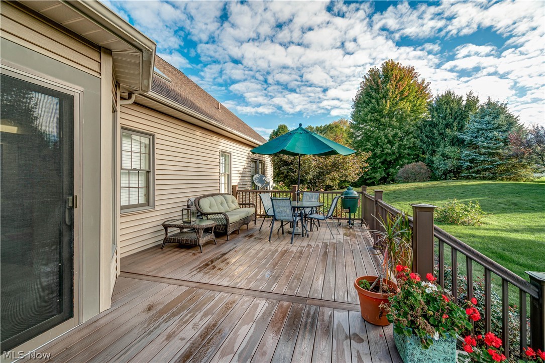 1882 Hollythorne Road Northeast Canton, OH 44721 - Photo 7 of 35 Gallery Image 7