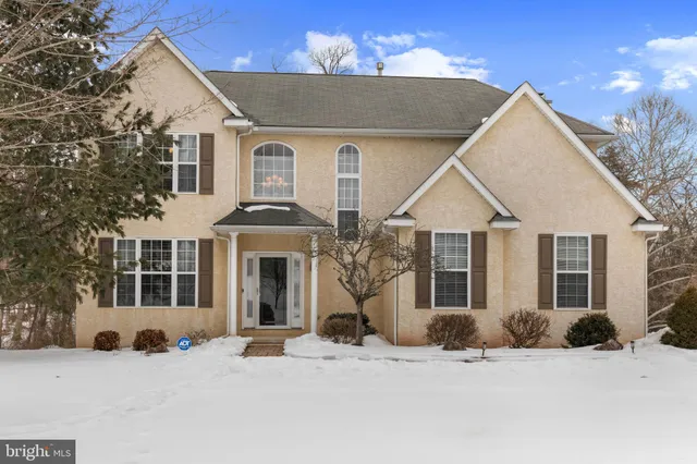 $510,000 | 14 Kristen Circle, Pottstown, PA 19464