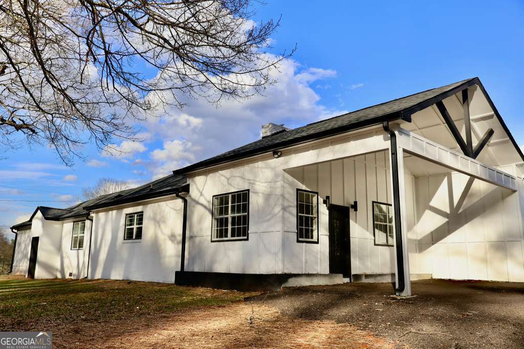 171 Brimer Road Newnan, GA 30263 - Photo 2 of 44