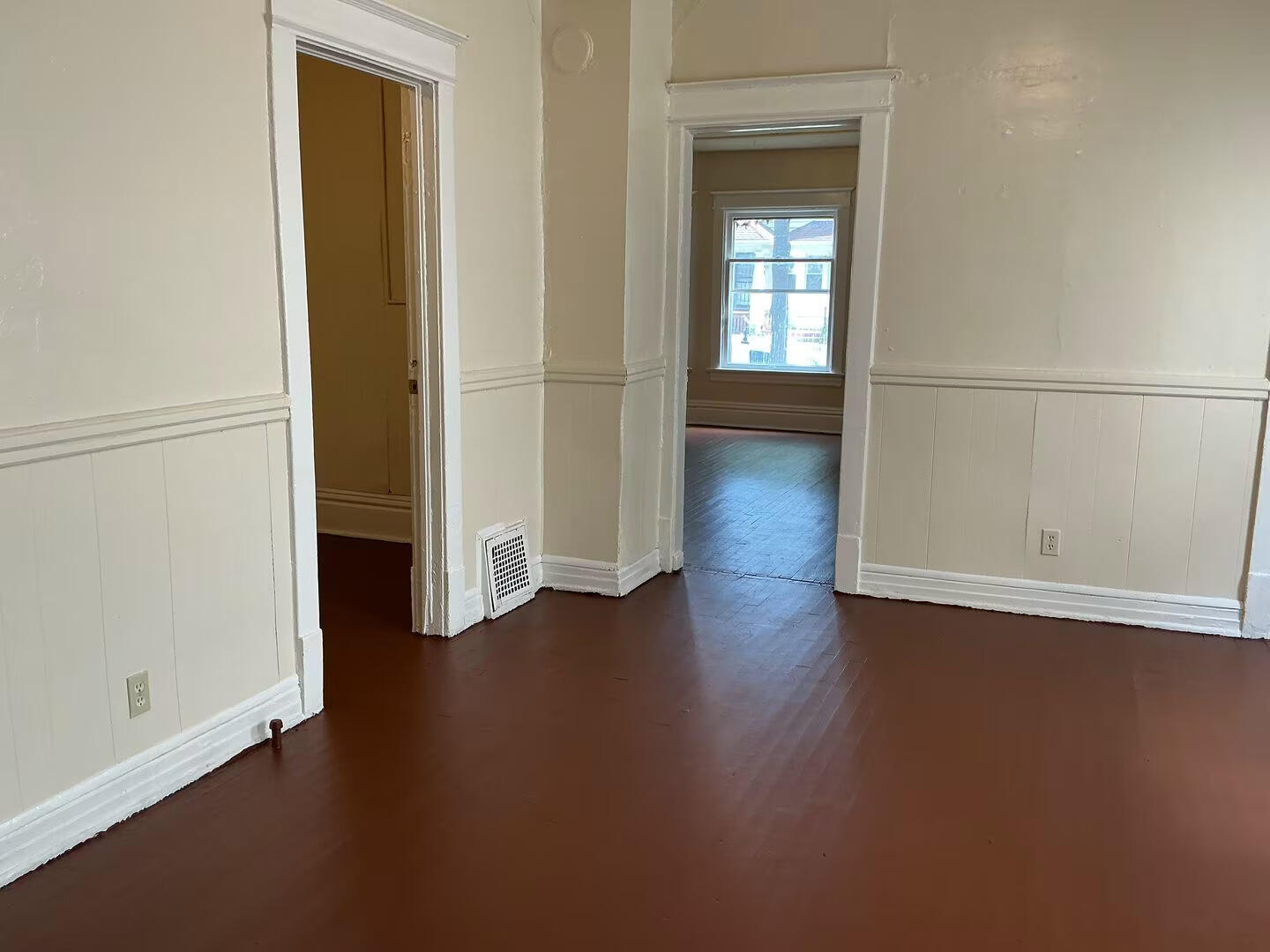 2411 South 12th Street Milwaukee, WI 53215 - Photo 4 of 14 2411 S 12th St