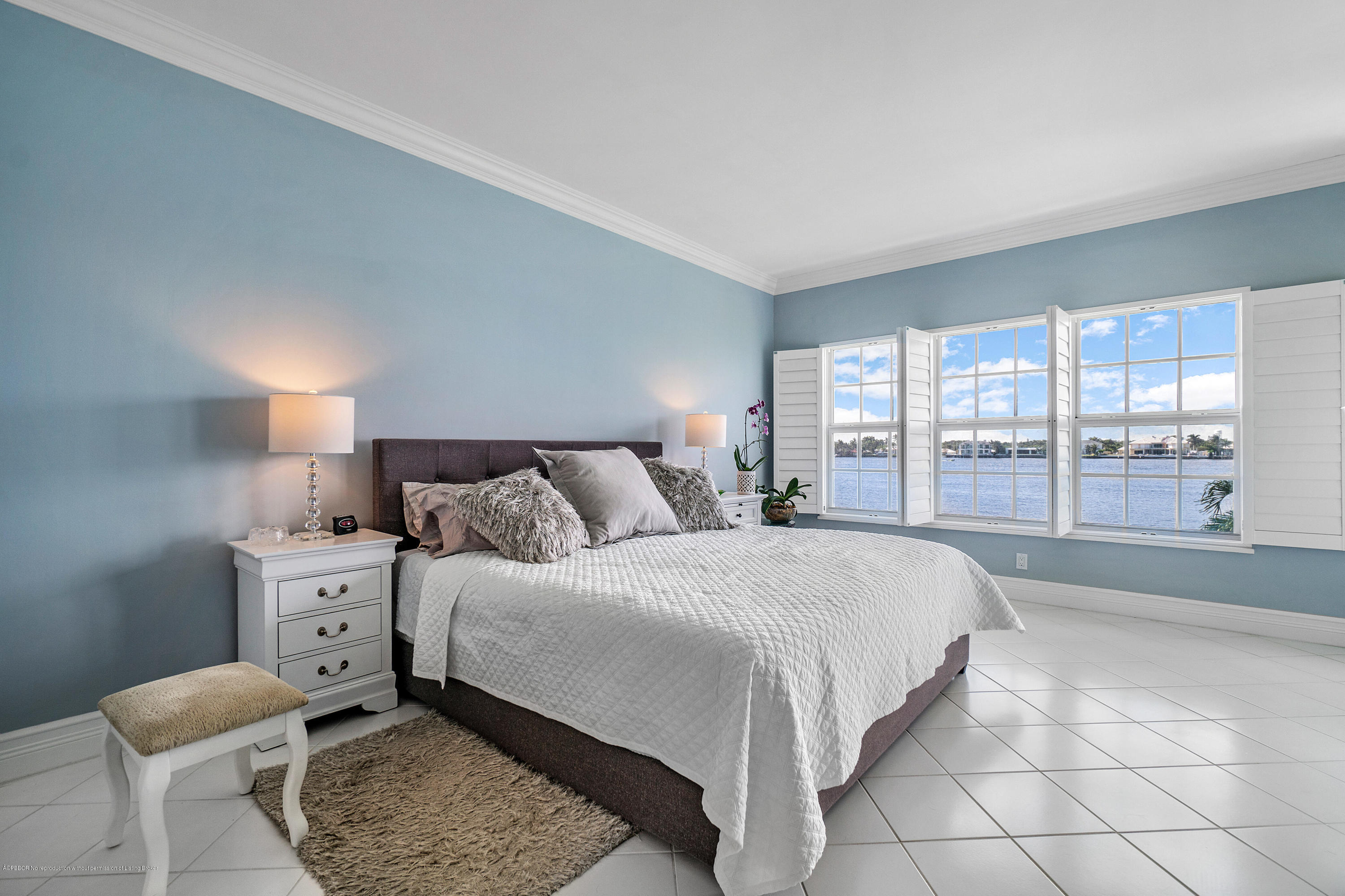 2160 Ibis Isle Road, Unit 6 Palm Beach, FL 33480 - Photo 14 of 22 master bedroom