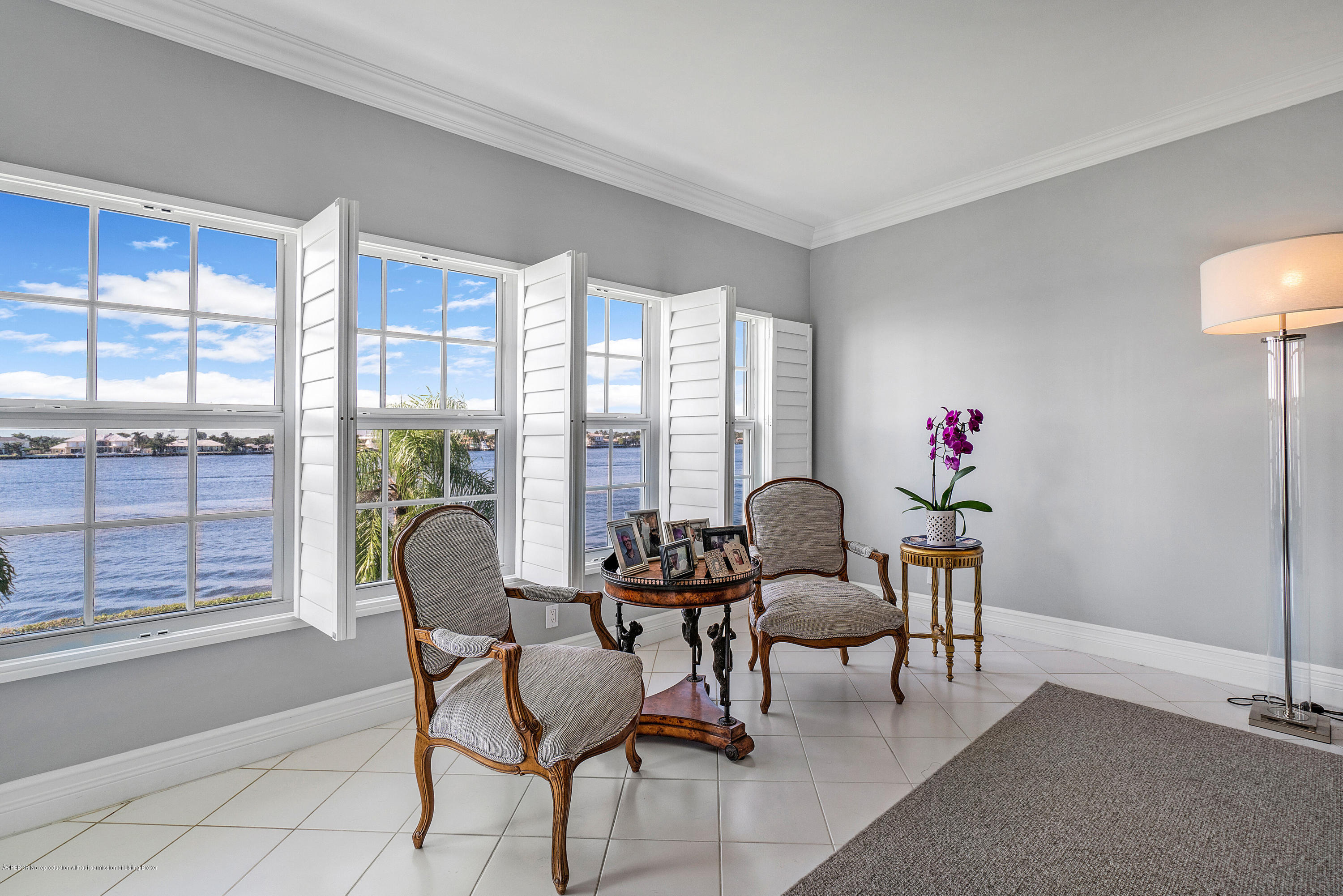 2160 Ibis Isle Road, Unit 6 Palm Beach, FL 33480 - Photo 4 of 22 living room