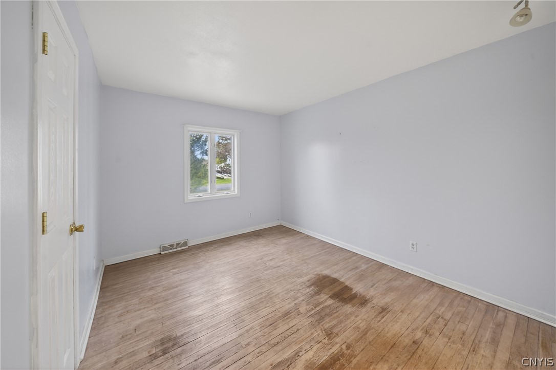 340 Chesbro Road Schroeppel, NY 13132 - Photo 21 of 39