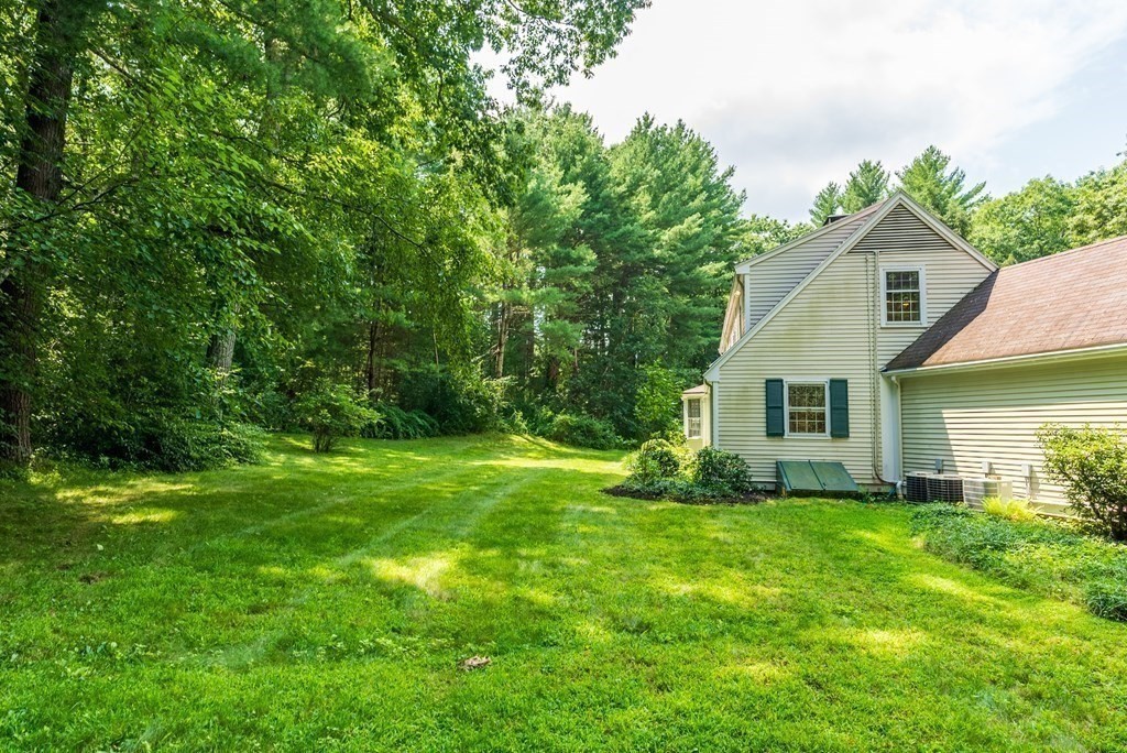 49 Round Hill Road Lincoln, MA 01773 - Photo 34 of 39 Gallery Image 34
