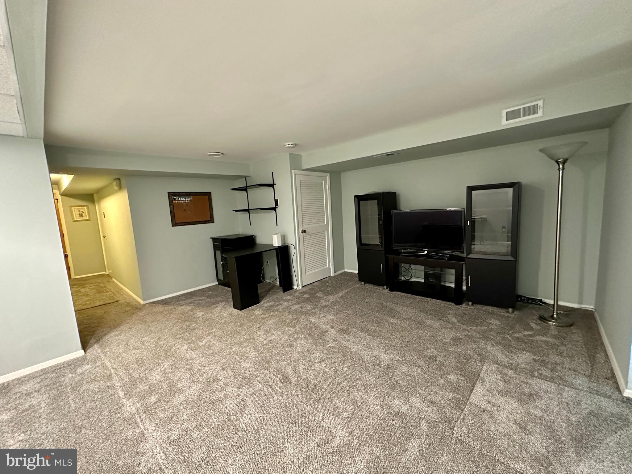 3596 Dows Road Philadelphia, PA 19154 - Photo 29 of 37 Gallery Image 29