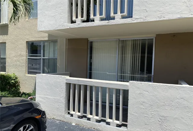 $124,900 | 1800 Sans Souci Boulevard, Unit 119, North Miami, FL 33181