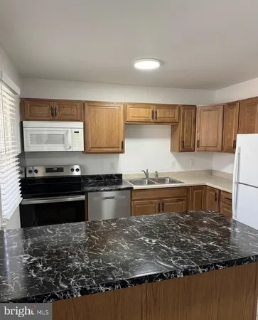 $175,000 | 914 Garnet Drive, Burlington, NJ 08016