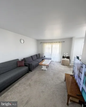 $175,000 | 914 Garnet Drive, Burlington, NJ 08016