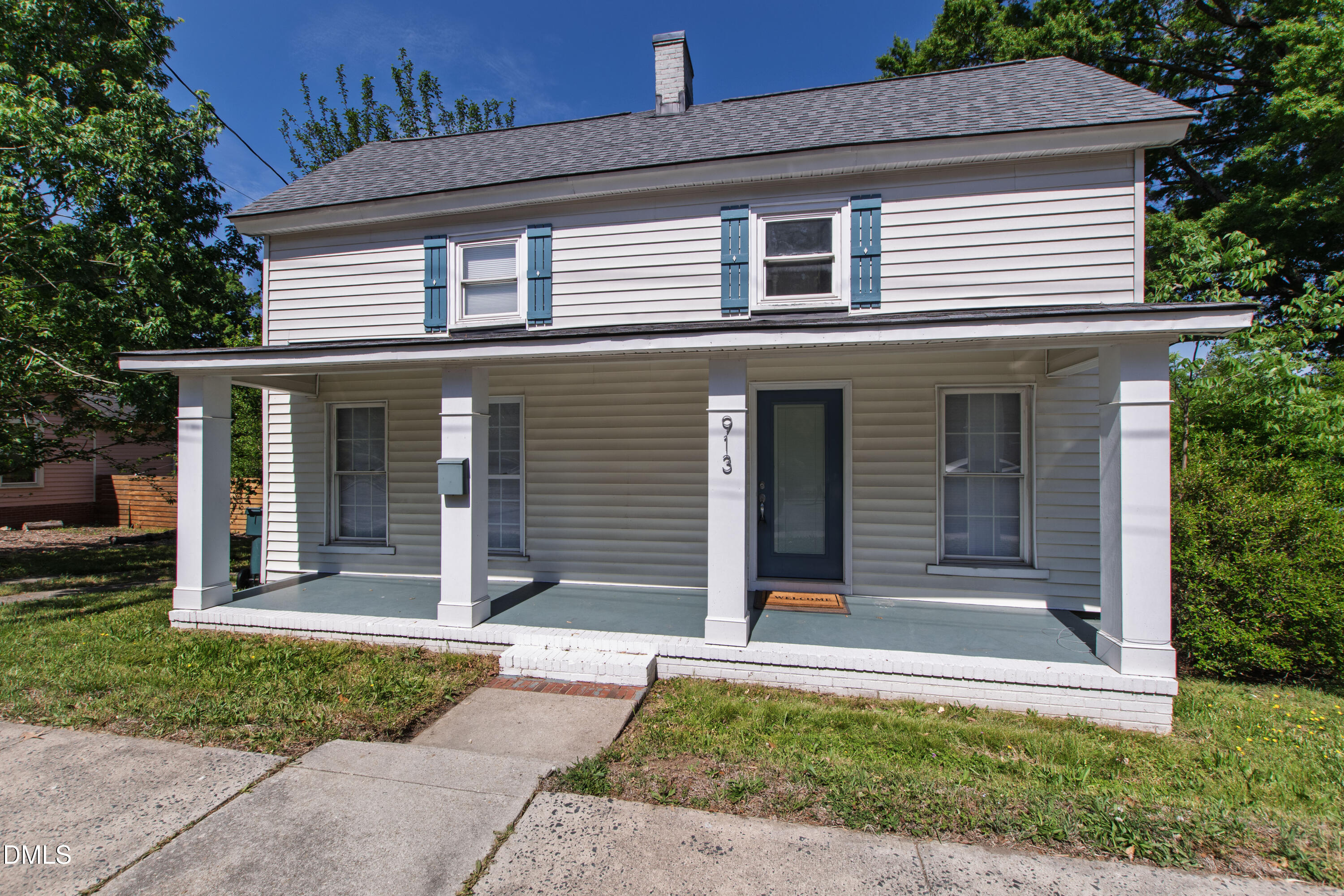 913 Washington Street Durham, NC 27701 - Photo 34 of 37 front view of a house
