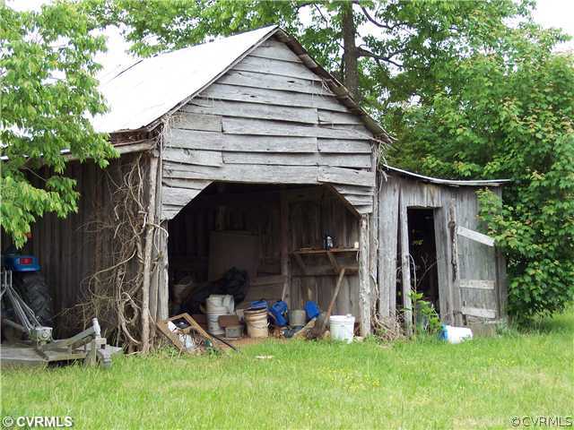 3273 Grandy Road Brodnax, VA 23920 - Photo 10 of 11 Stable/Barn