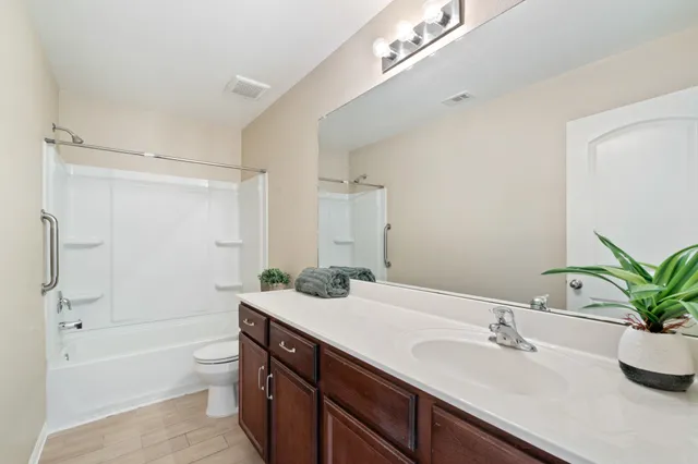 $1,900 | 1001 Strawberry Ridge Drive, Katy, TX 77493