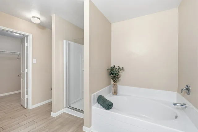 $1,900 | 1001 Strawberry Ridge Drive, Katy, TX 77493