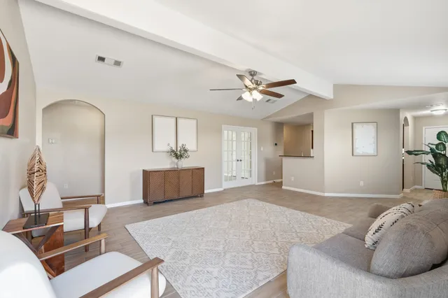 $1,900 | 1001 Strawberry Ridge Drive, Katy, TX 77493