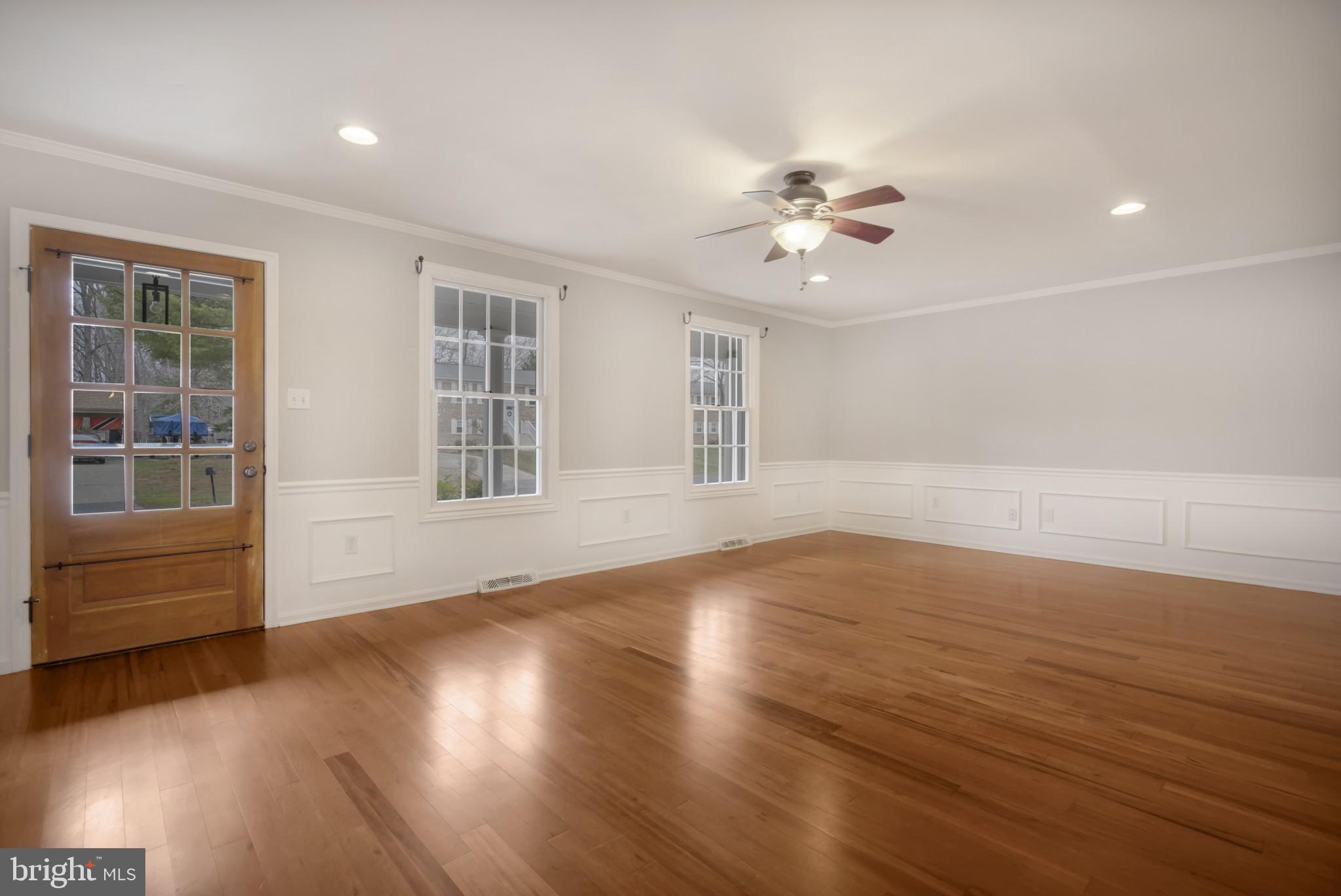 11621 Rivershore Drive Dunkirk, MD 20754 - Photo 4 of 27
