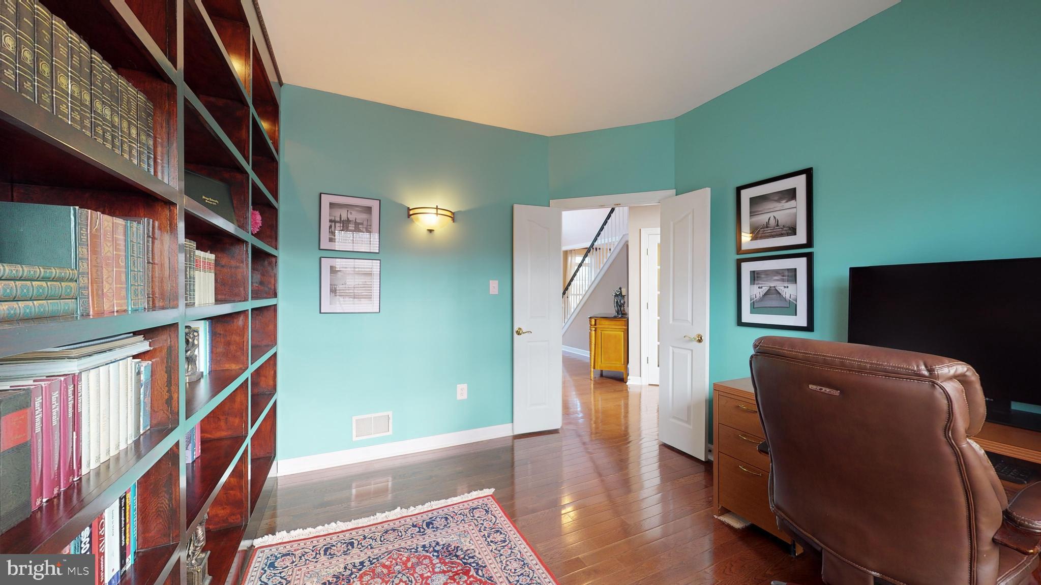 16005 Roland Park Place Gainesville, VA 20155 - Photo 11 of 59 Main Level - LIbrary
