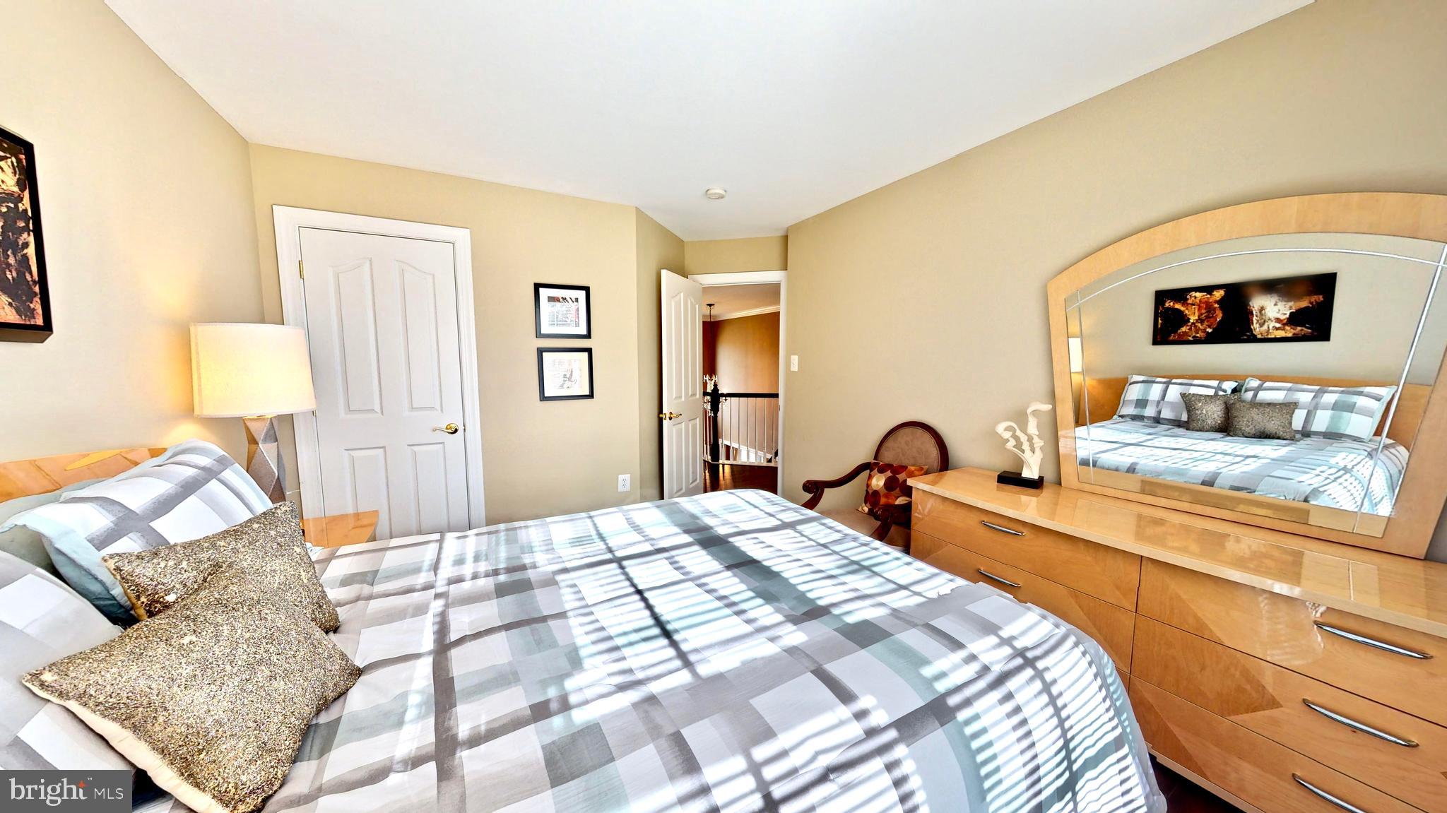 16005 Roland Park Place Gainesville, VA 20155 - Photo 37 of 59 Upper Level - Bedroom 3