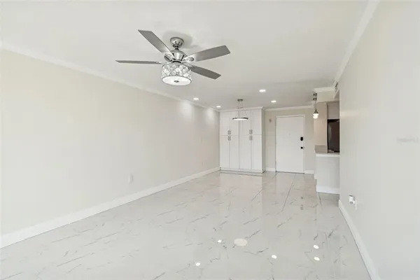 $1,950 | 2302 South Manhattan Avenue, Unit 213, Tampa, FL 33629