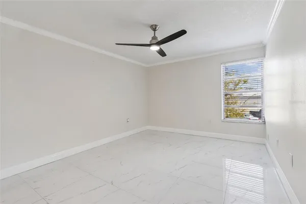 $1,950 | 2302 South Manhattan Avenue, Unit 213, Tampa, FL 33629