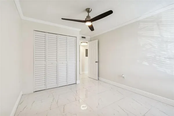 $1,950 | 2302 South Manhattan Avenue, Unit 213, Tampa, FL 33629