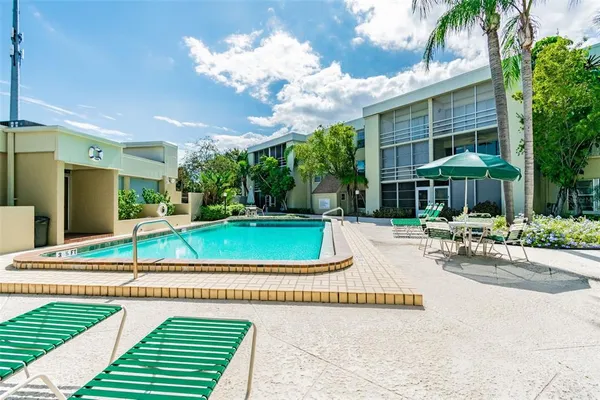 $1,950 | 2302 South Manhattan Avenue, Unit 213, Tampa, FL 33629