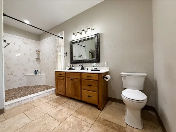 $649,500 | 740 Bridget Avenue, Buffalo, TX 75831